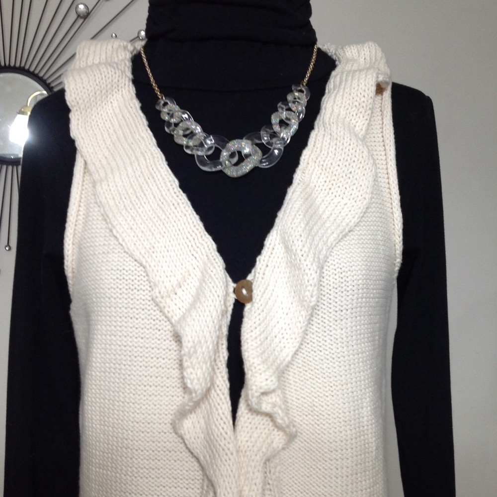 Caravan Ruffle Front Sweater Vest - Picture 5 of 8